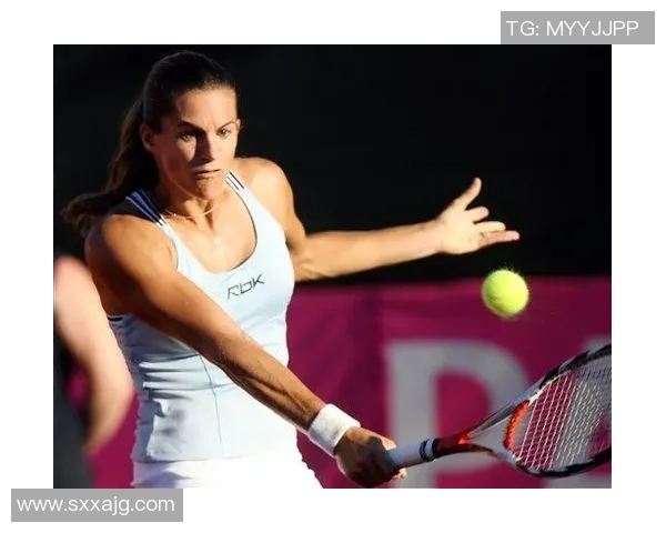 南京网球队在联合会杯中的技术表现分析与点评